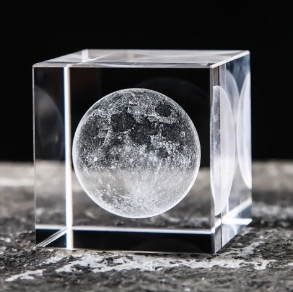 Crystal cube in-body carving ornaments