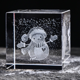 Crystal cube in-body carving ornaments