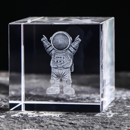 Crystal cube in-body carving ornaments