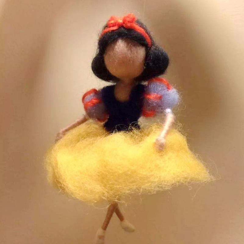 ✨ Fairy DIY Wool Needle Felt (Wool Felt Craft Stamp Set Needle Felt Gift Craft Kit)