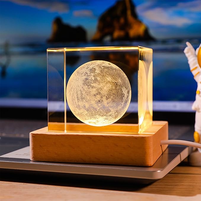 Crystal cube in-body carving ornaments