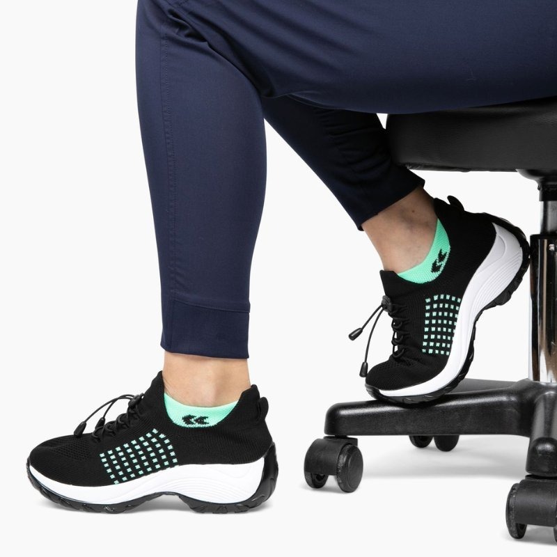 🎁Novoroční speciální nabídka - ušetřete 67 % - dámská ortopedická obuv s oporou klenby, takže nebudete cítit bolest nohou ani po dlouhém stání 🥳