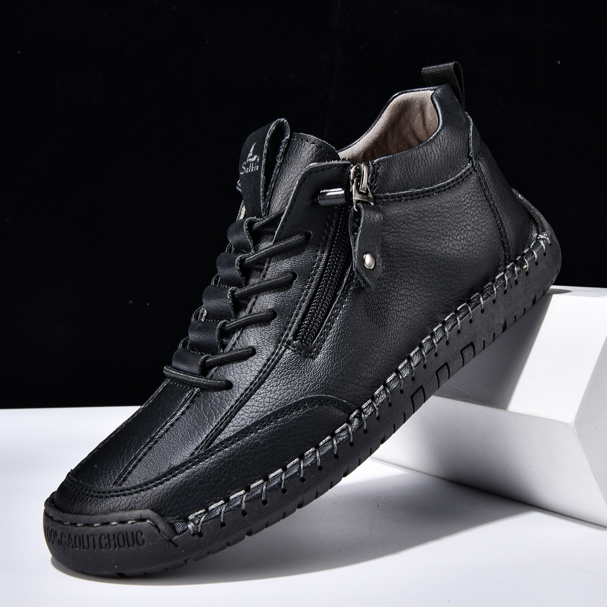 Men’s Ultra Comfortable Walking Shoes with Arch Support