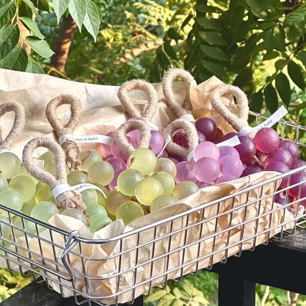 Handmade Grape-Shaped Soap Set (25 Pieces), Decorative Scented Soaps for Hand Washing, Elegant Fruit-Inspired Design, Gentle Everyday Use, Ideal for Home D&eacute;cor, Party Favors, Holiday Gifts, Bathroom Display, and Creative Gift Sets
