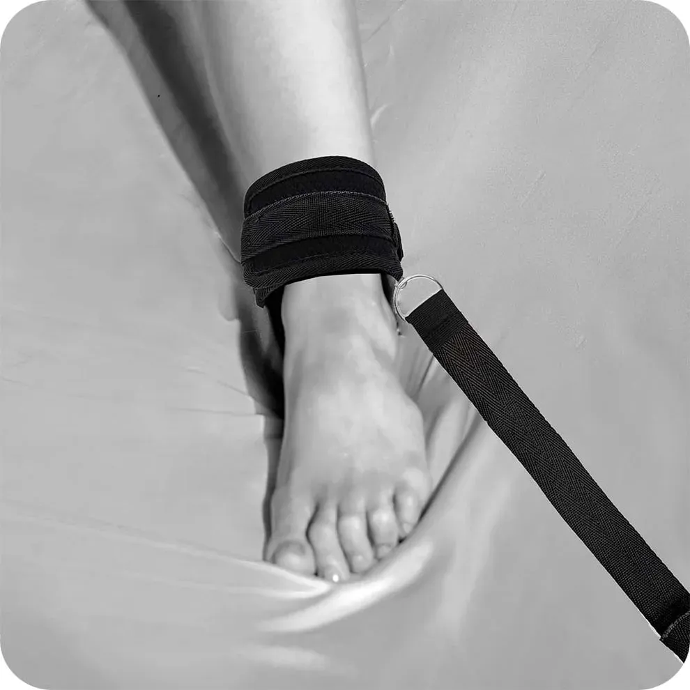 Black &amp; White Bed Post Bindings Restraint Kit