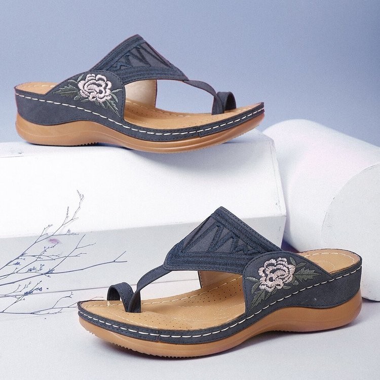 Women's clip toe floral embroidered orthopaedic sandals