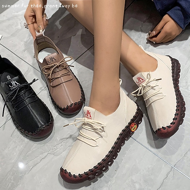 Versatile White Women's Moccasins Casual Shoes - Lightweight Leather with Flexible Sole, Ideal for Comfortable Everyday Wear