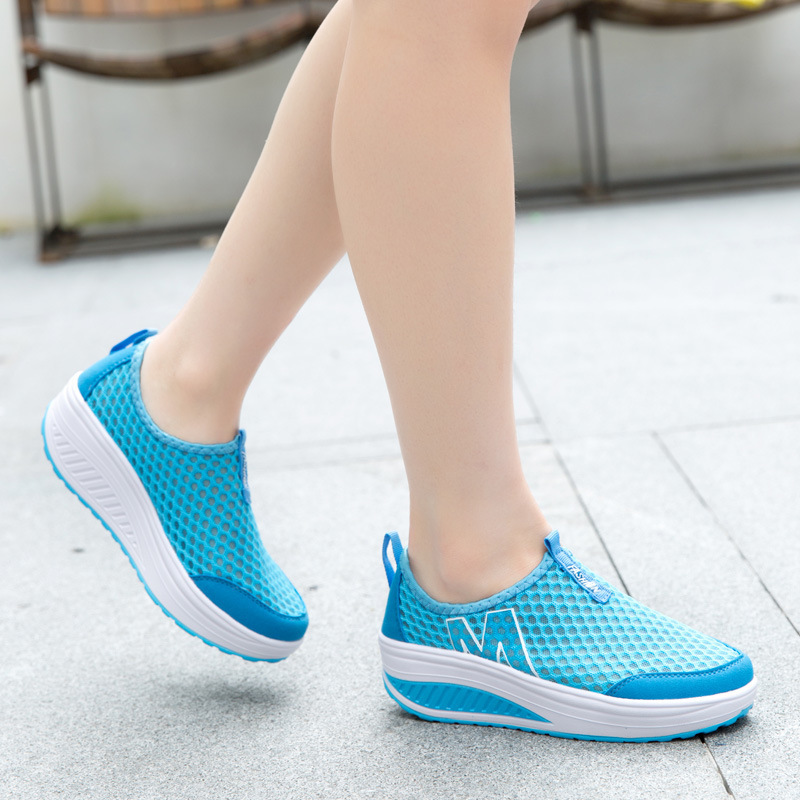 🔥Last Day Promotion 50% OFF - Women's Comfort Breathable Platform Orthopedic Walking Shoes