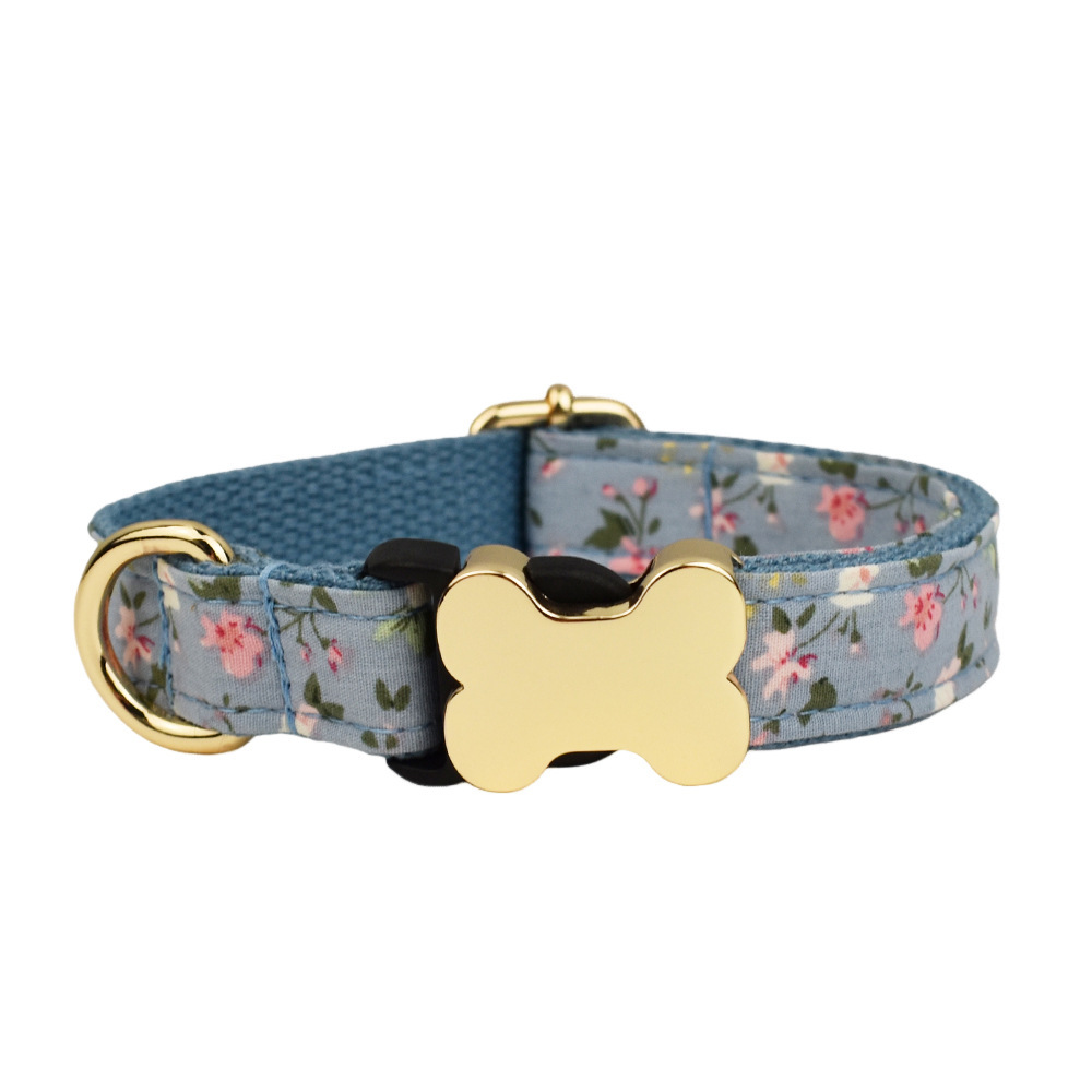 Nordic Blue Floral Dog Collar – Scandinavian-Inspired Elegance Timeles