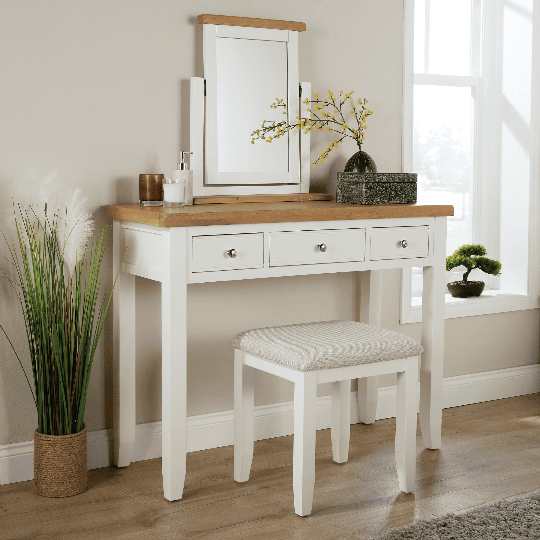 Easton Dressing Table Set