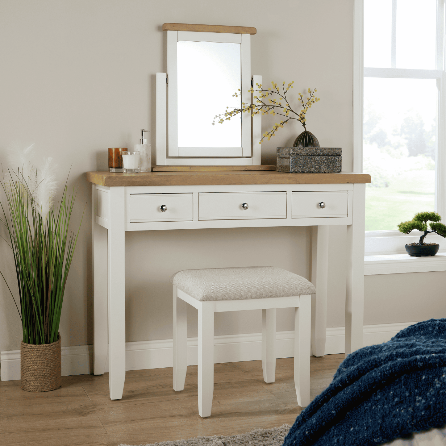Easton Dressing Table Set