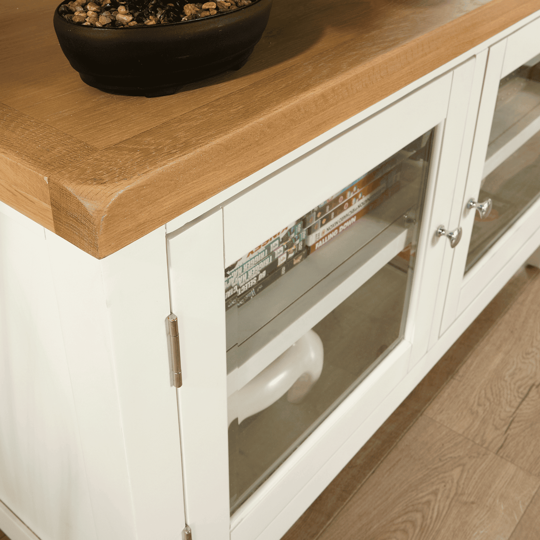 Easton White Std TV Unit