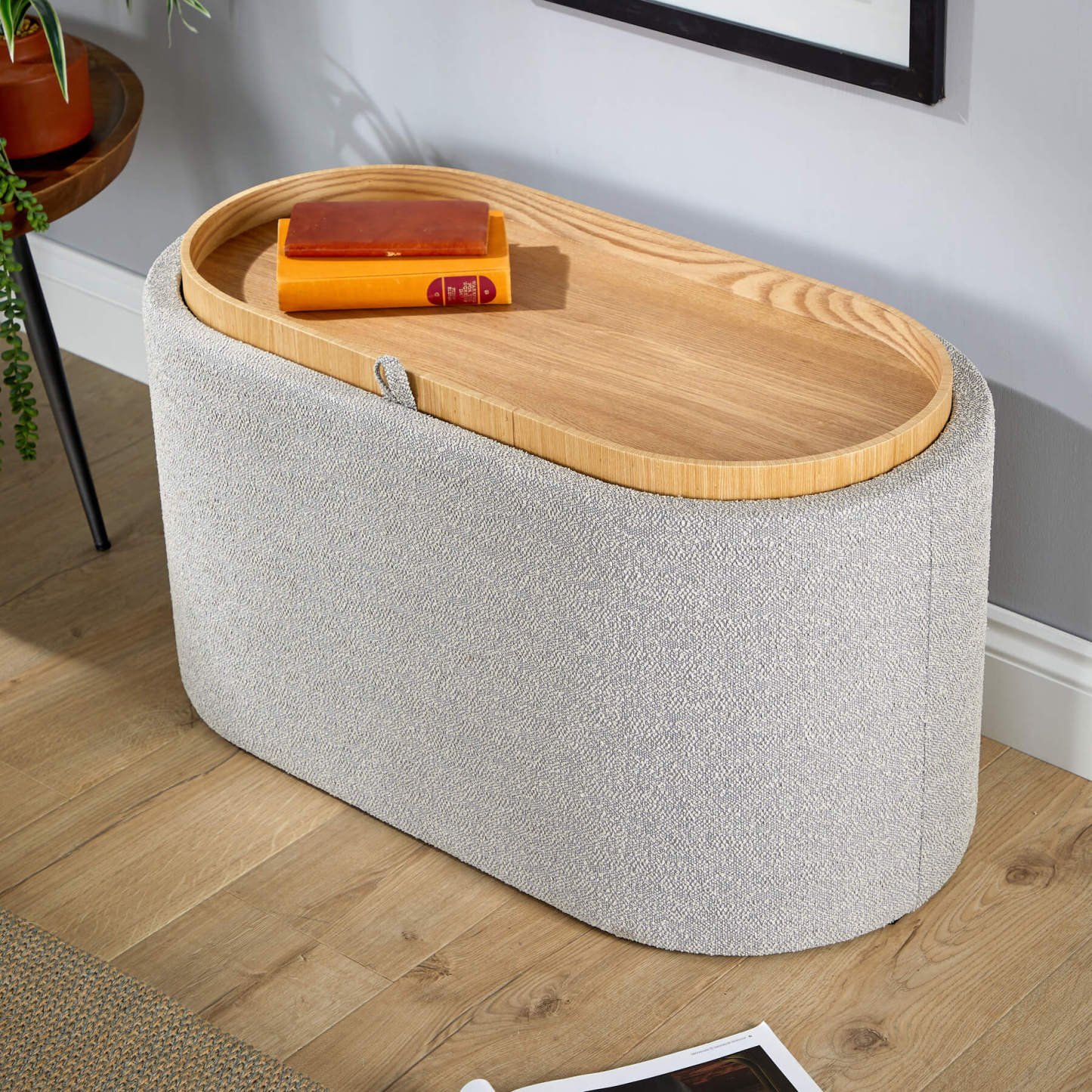 Merida Ottoman with Tray