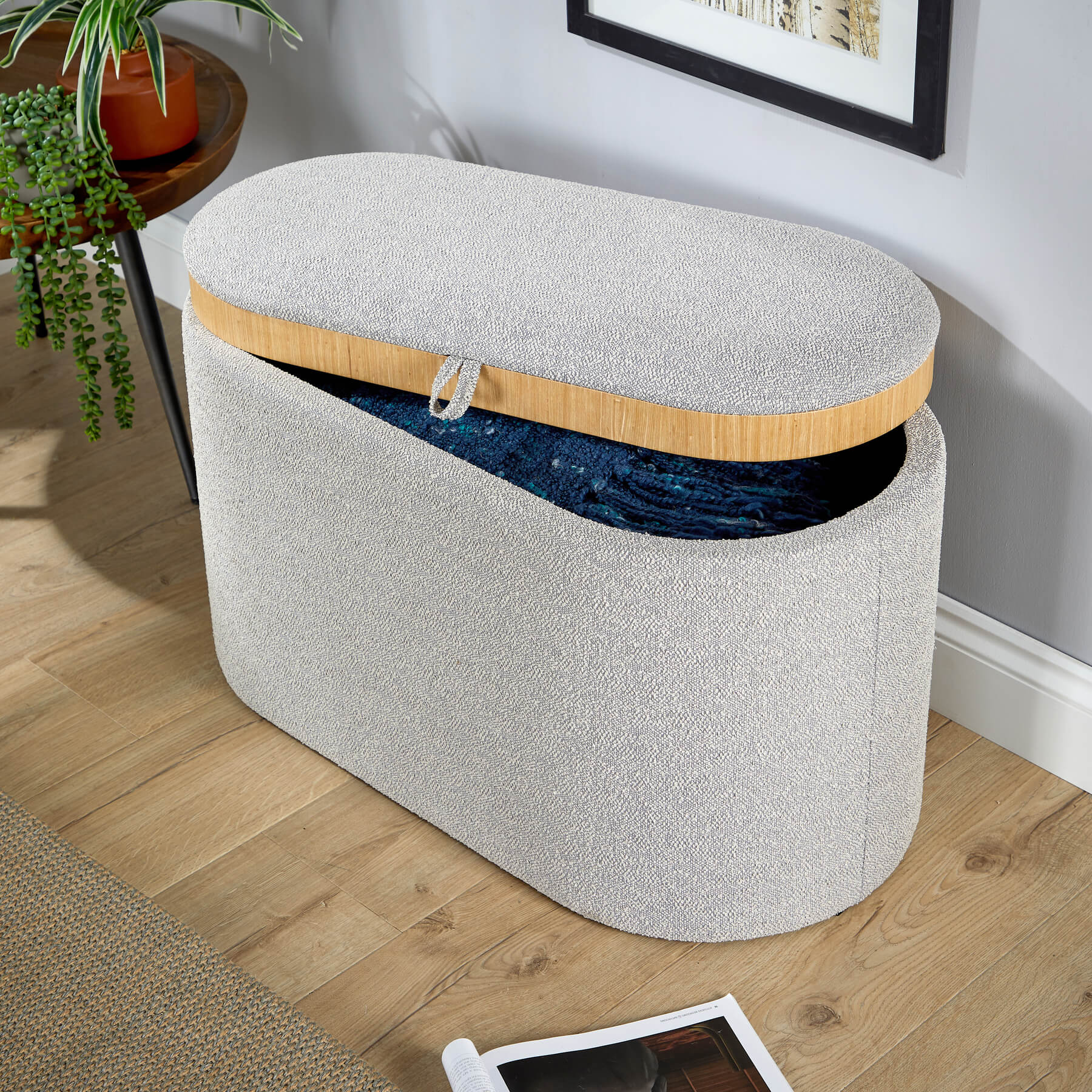 Merida Ottoman with Tray