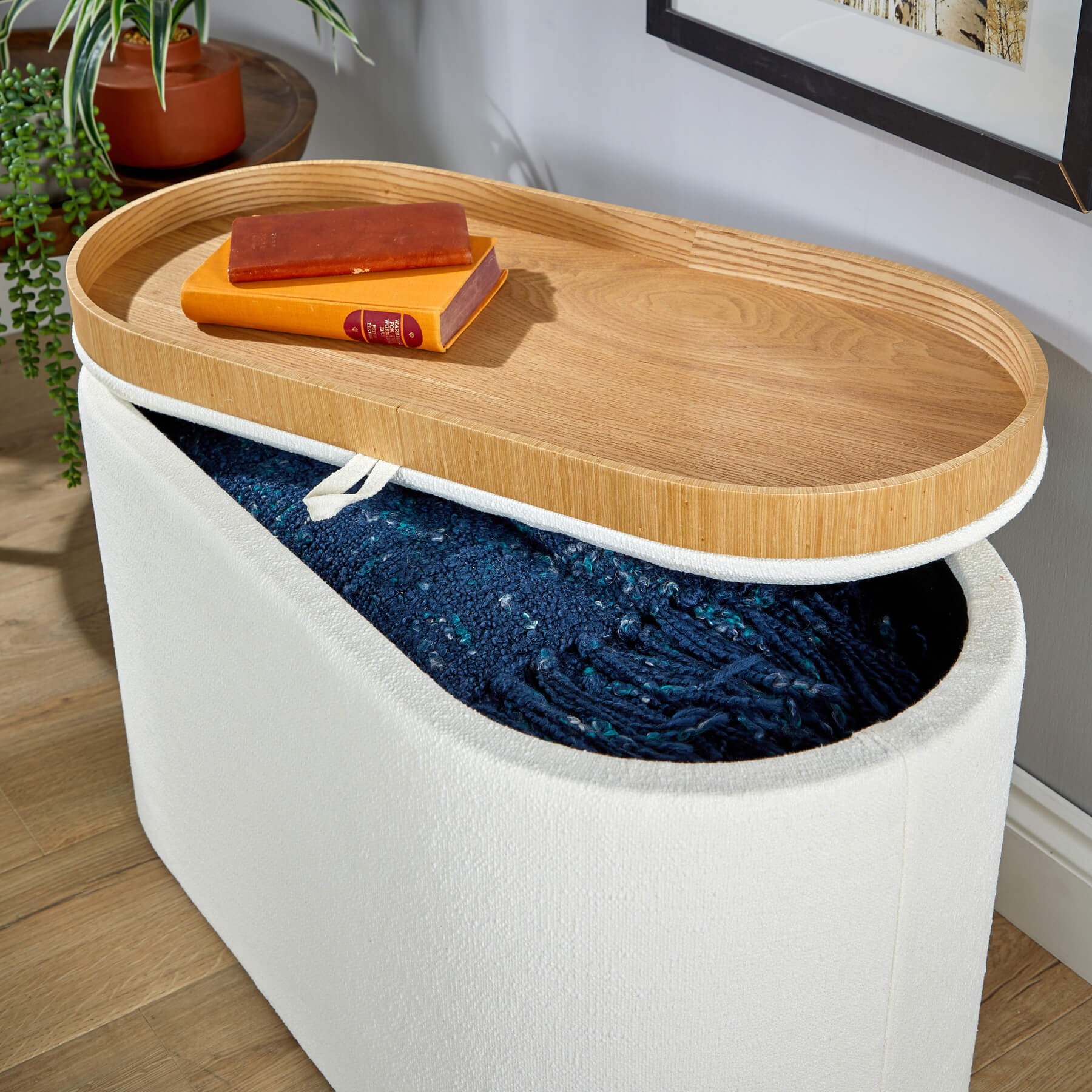 Merida Ottoman with Tray