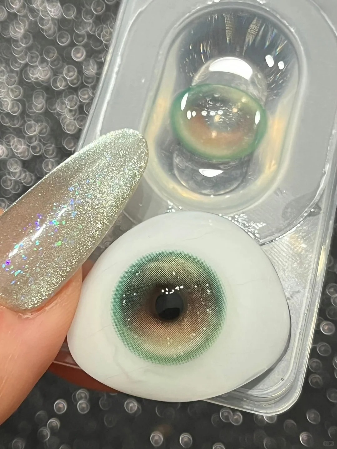 Aurra Green Colored Contact Lenses