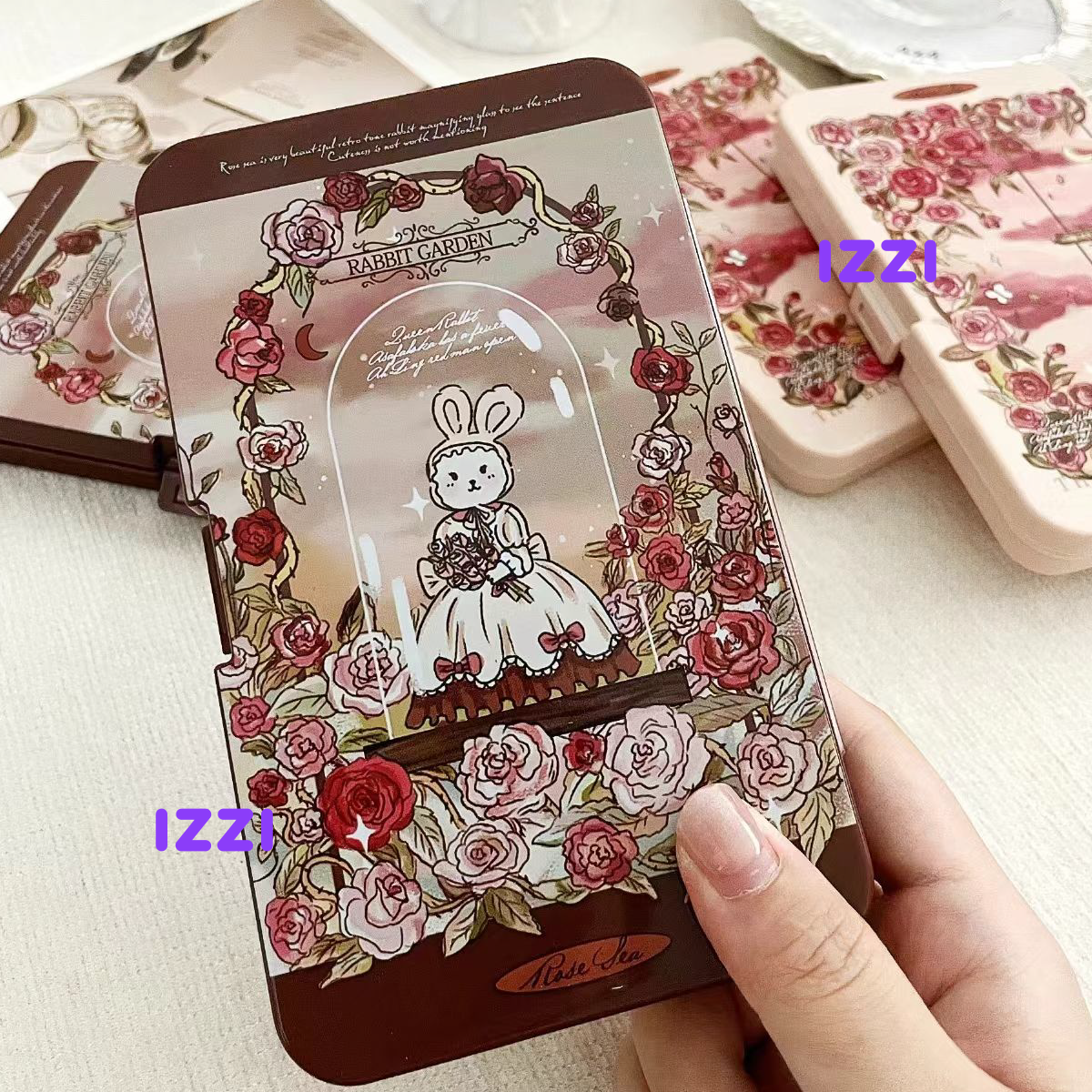 Evarisse  
Lens Case