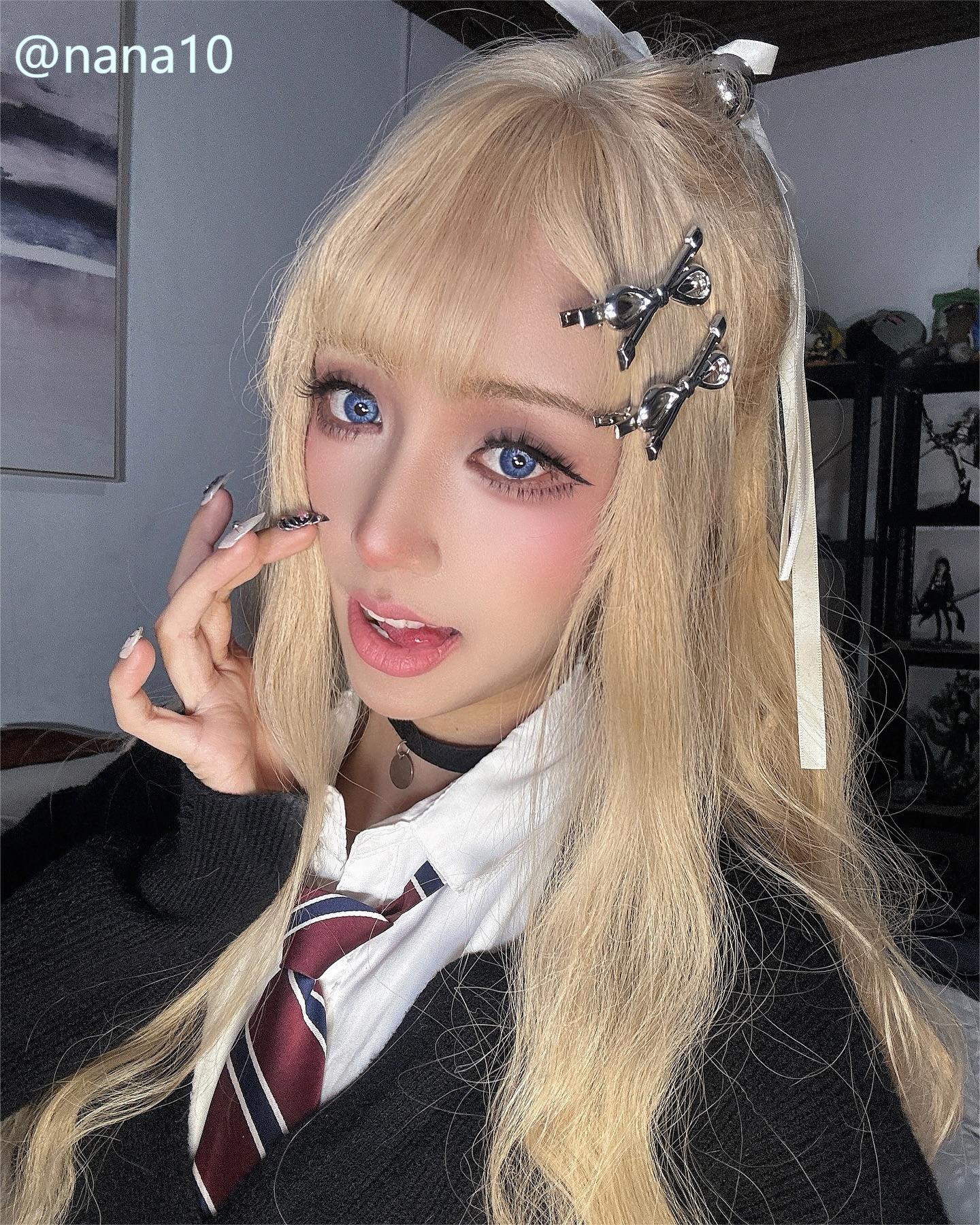 Adoring Blue - monthly, 2 lenses Colored Contacts - Gleglow