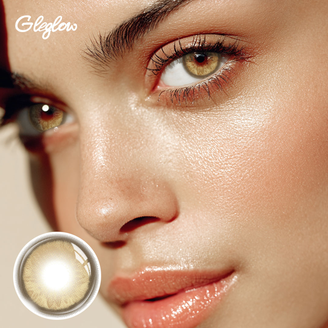 Thais Brown - 1 Year, 2 lenses