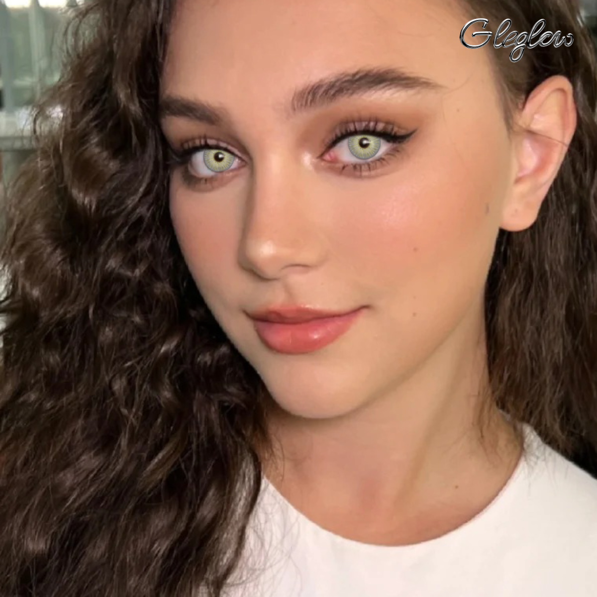 Vaelis Light Brown - 1 Year, 2 lenses Colored Contacts - Gleglow