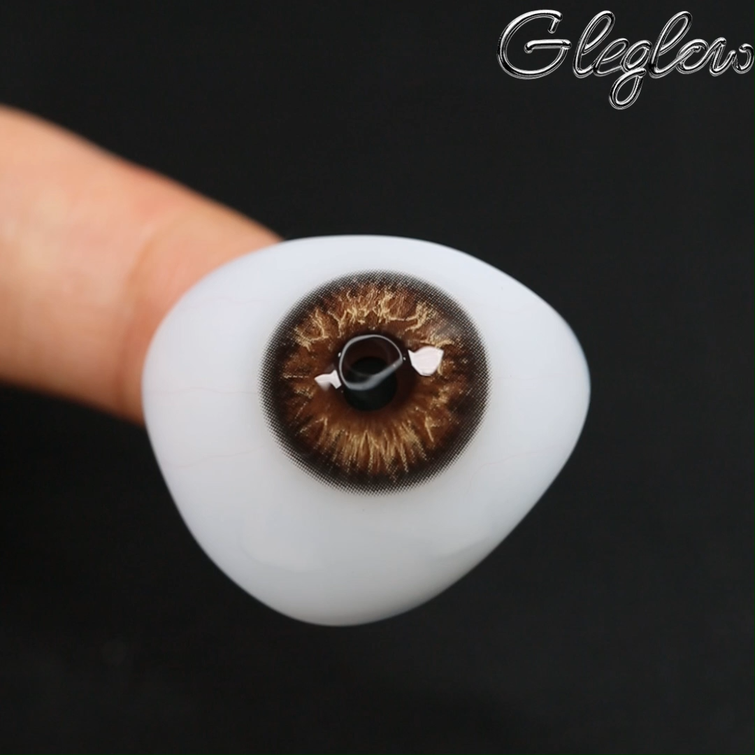 Vessia Brown - 1 Year, 2 lenses