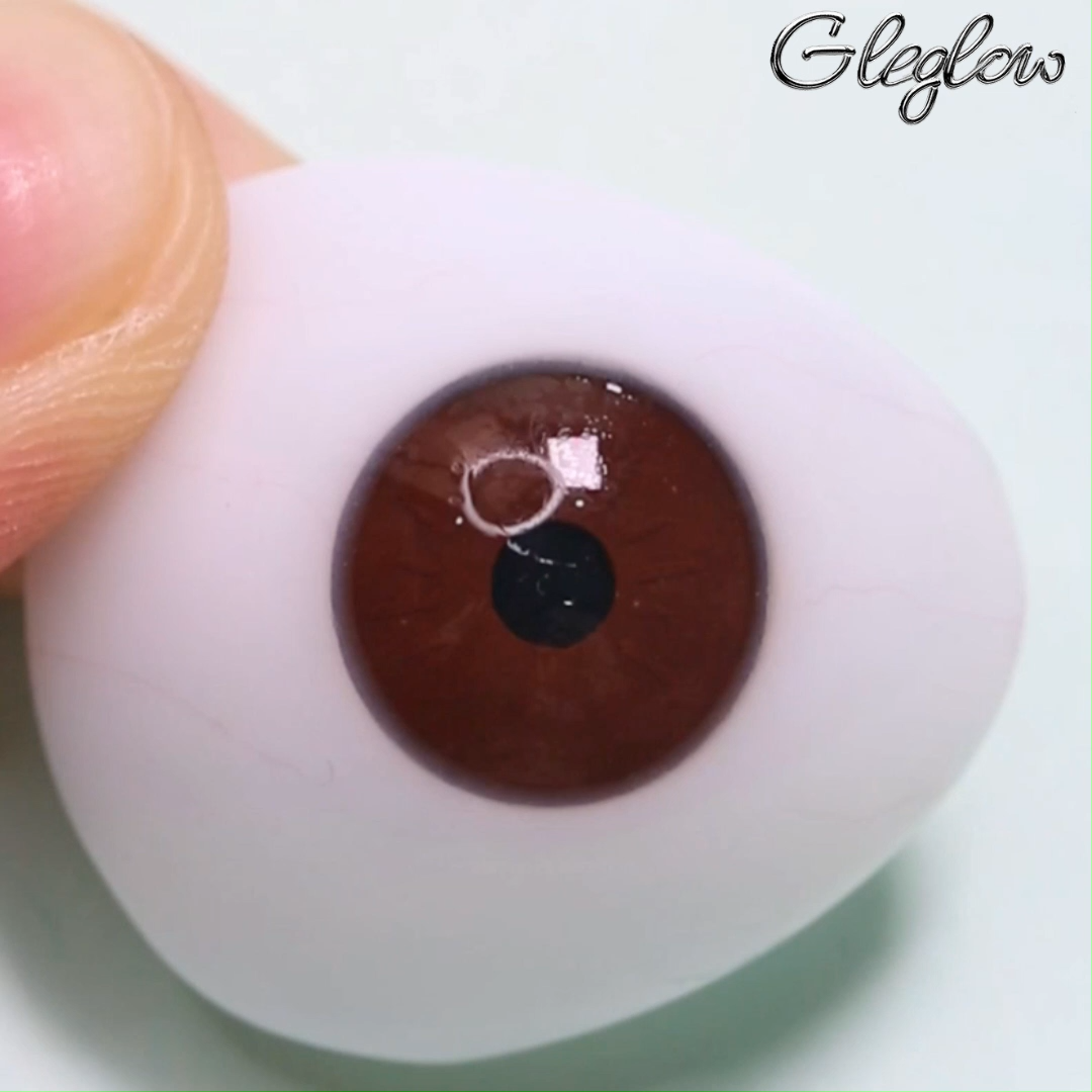 Vaelis Hazel - 1 Year, 2 lenses