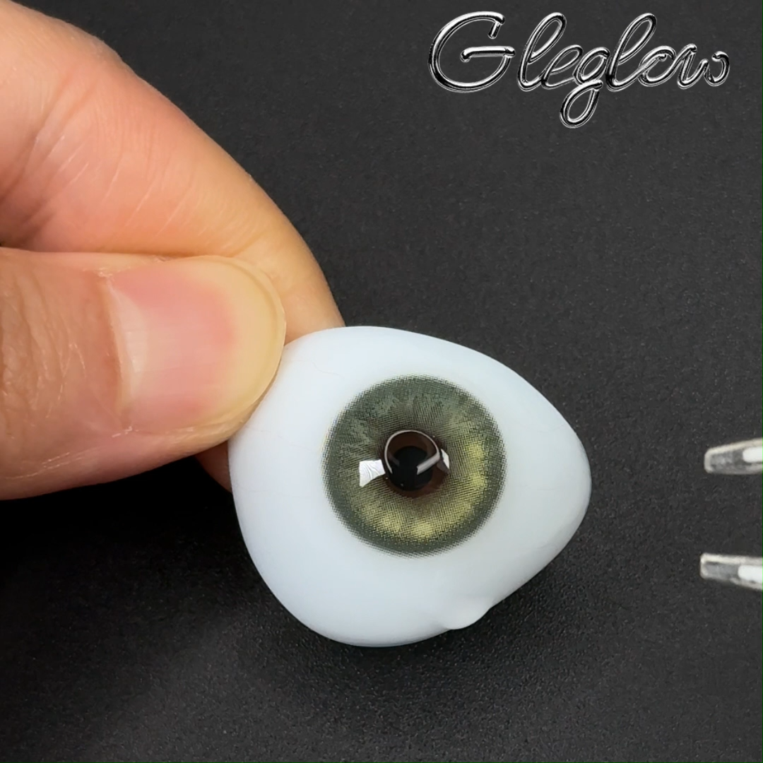 Gloss Green - 1 Year, 2 lenses