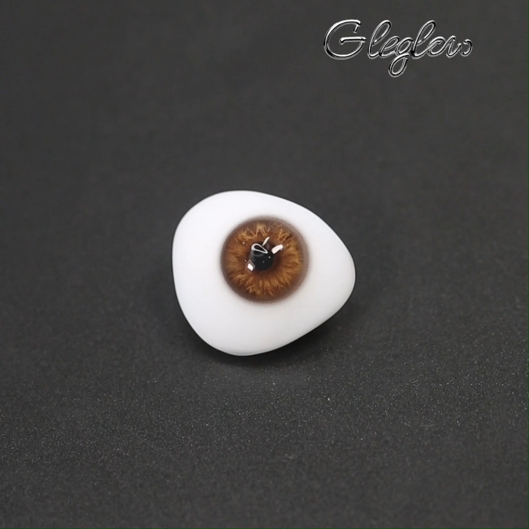 Dolly Brown - 1 Year, 2 lenses