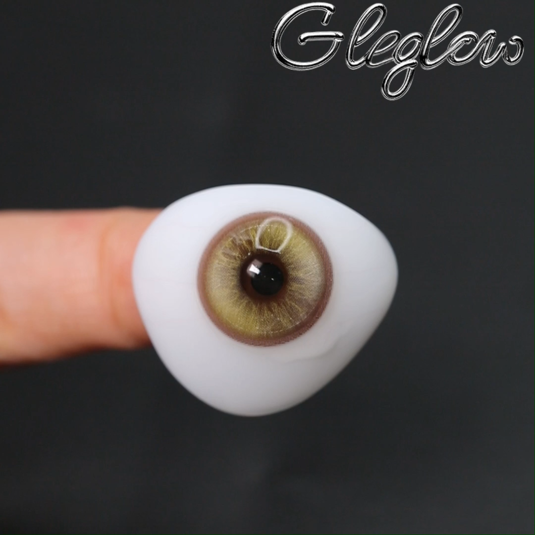 Honey Cat Brown - 1 Year, 2 lenses