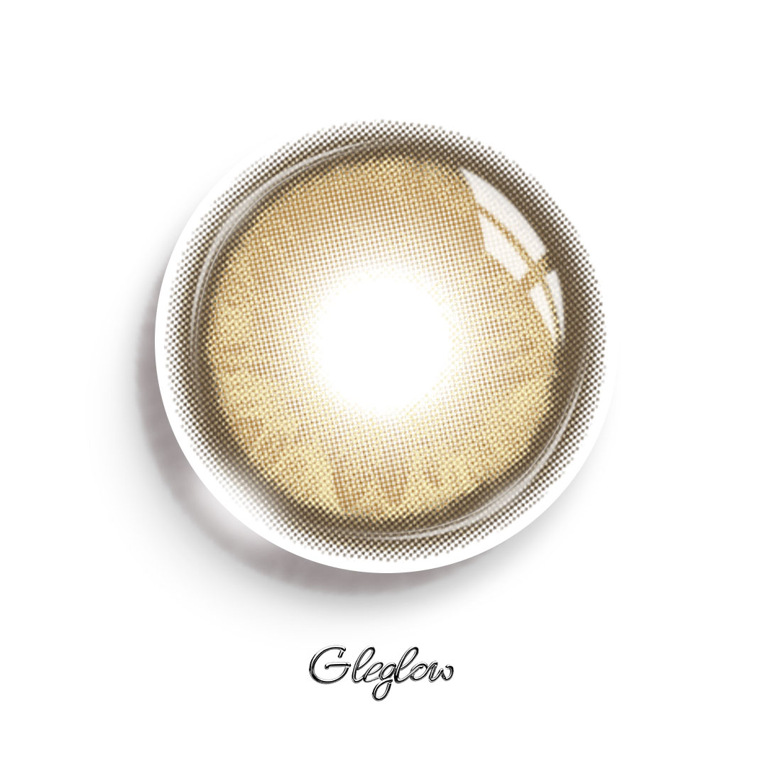 Thais Brown - 1 Year, 2 lenses