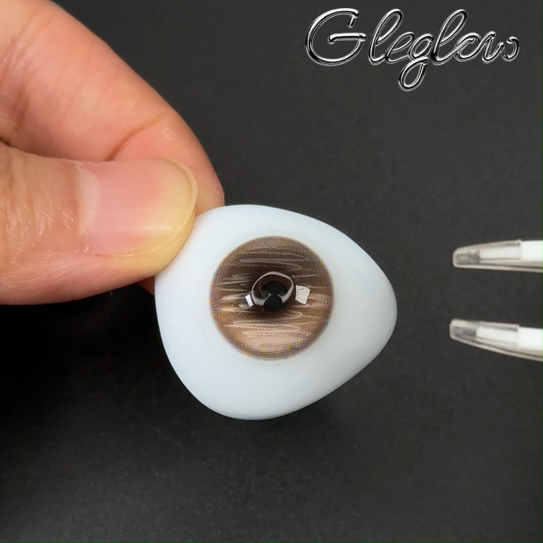 Angelis Brown - 1 Year, 2 lenses