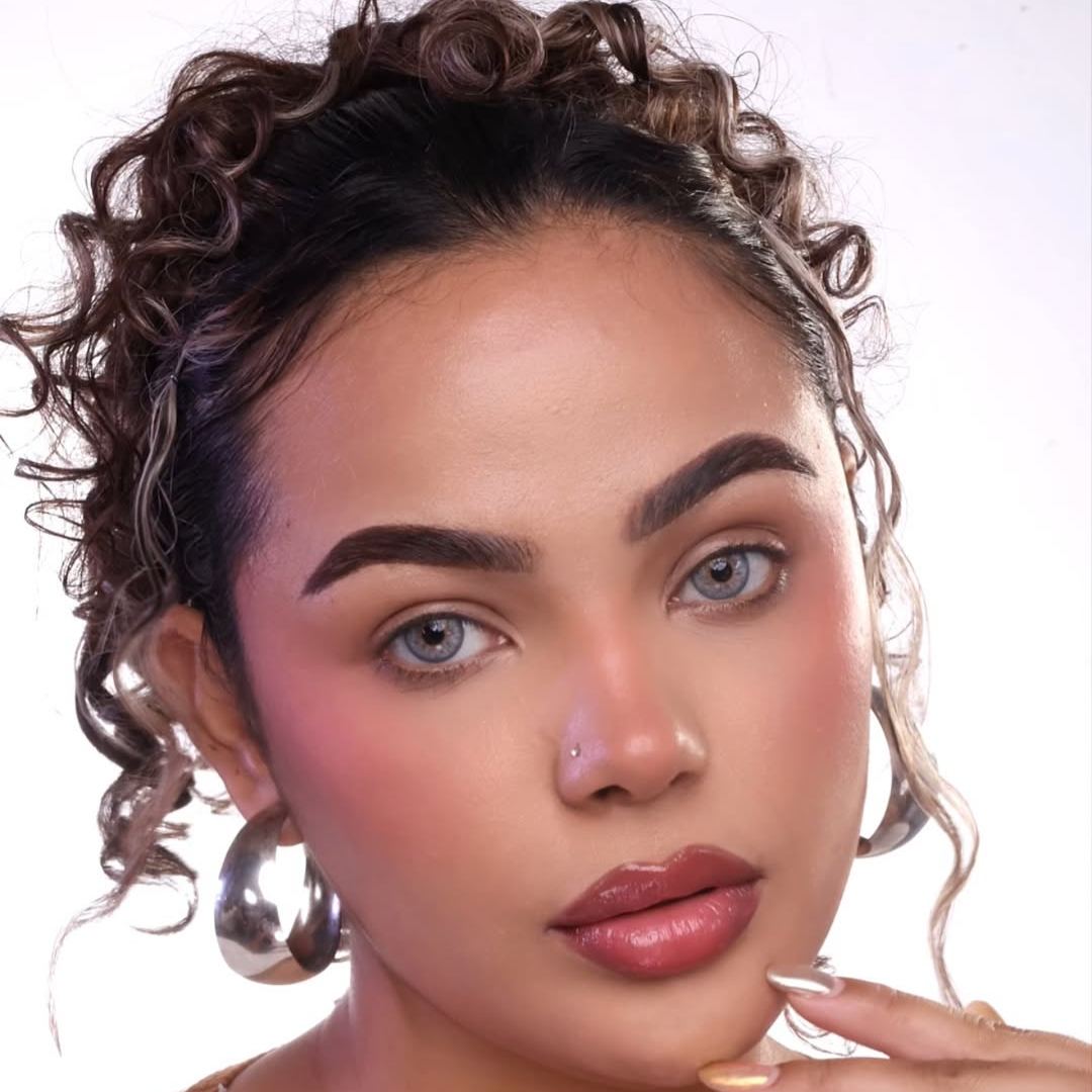 Wolf Gray - 1 Year, 2 lenses Colored Contacts - Gleglow