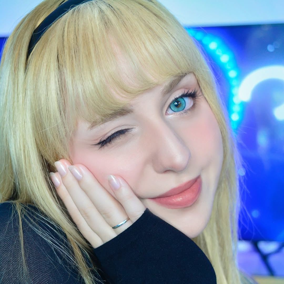 Brizo Green - 1 Year, 2 lenses Colored Contacts - Gleglow
