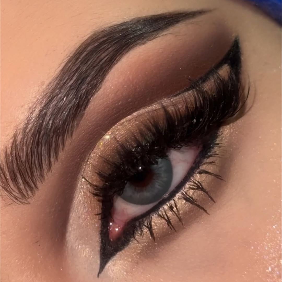 Verae Green - monthly, 2 lenses Colored Contacts - Gleglow