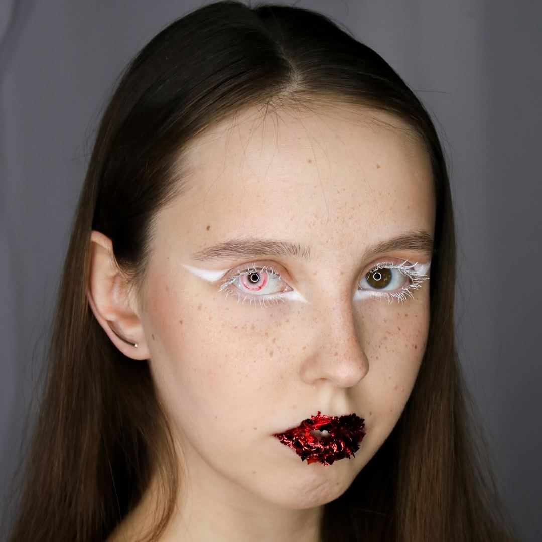 Solana White - 1 Year, 2 lenses Colored Contacts - Gleglow