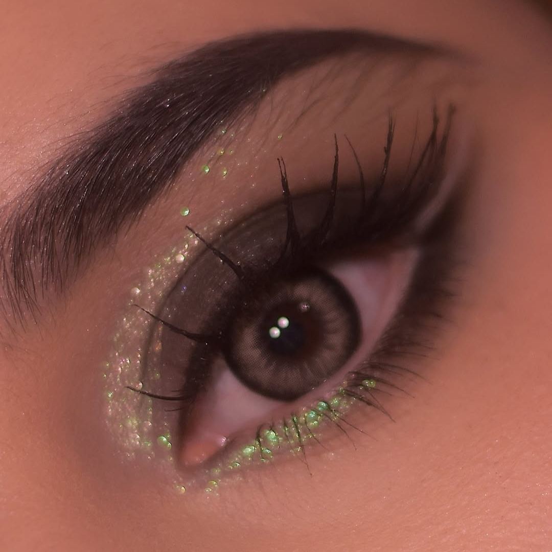 Moonmist Grey - 1 Year, 2 lenses Colored Contacts - Gleglow