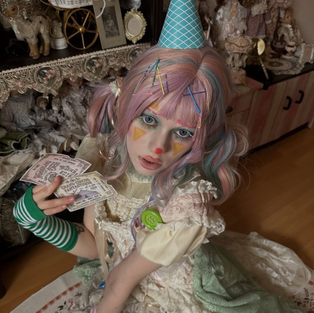 Rainbow Aurora Grey - 1 Year, 2 lenses
