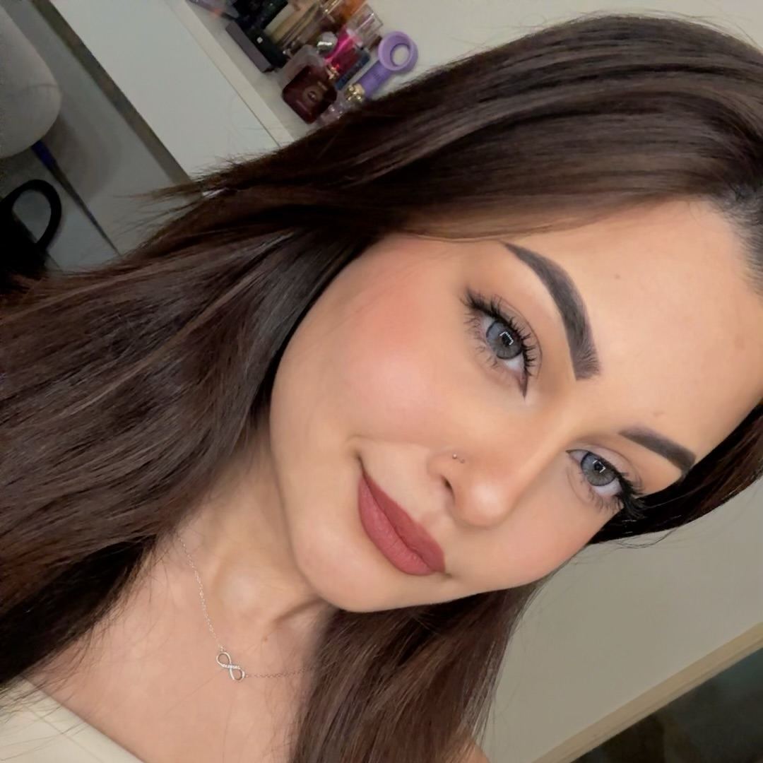 Sara Blue - 1 Day, 2 lenses