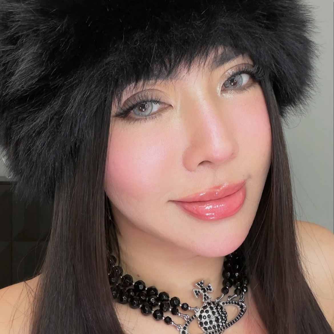 Silver Cat Grey Contact Lenses – 1 Year, 2 Lenses