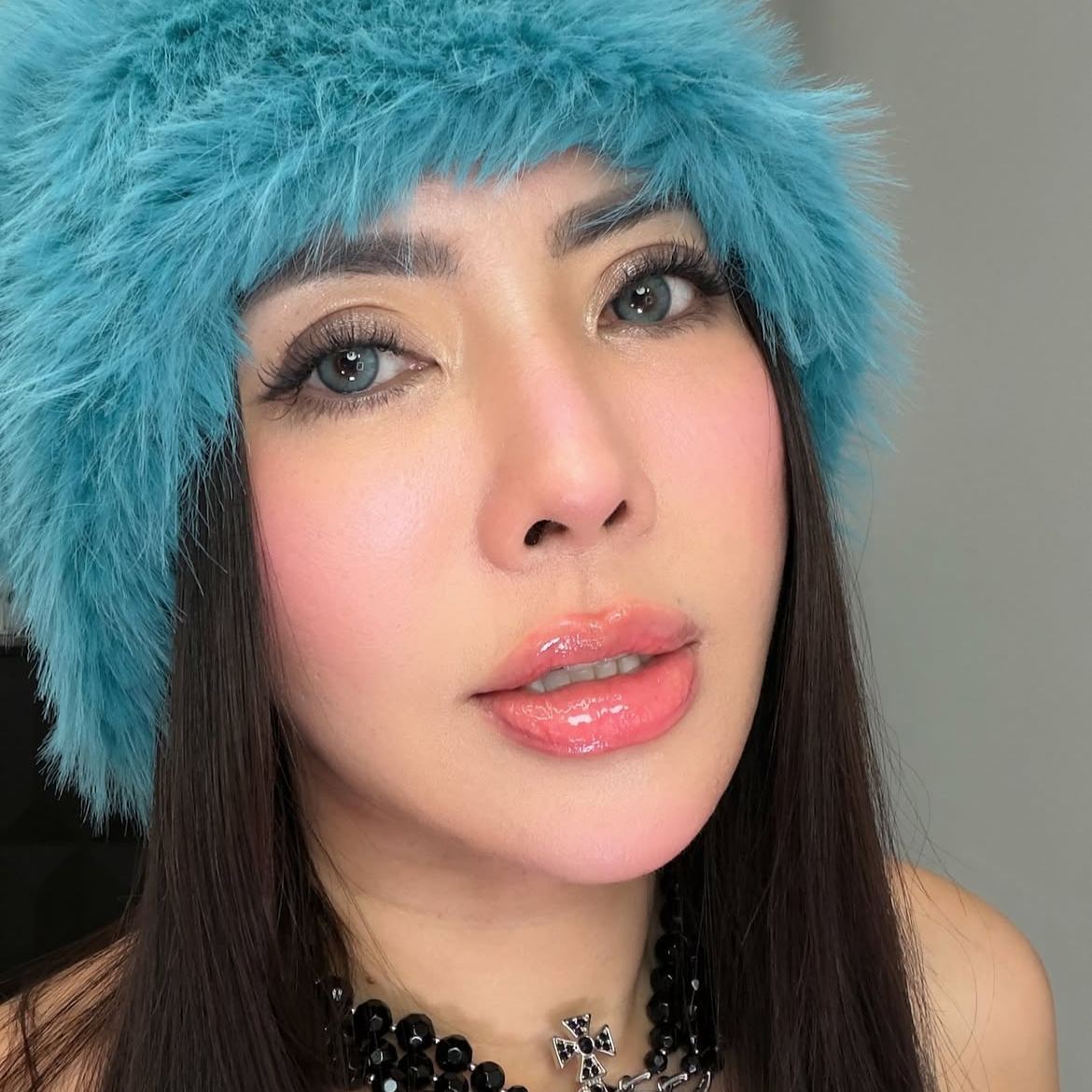 Lucent Halo Blue - 1 Year, 2 lenses