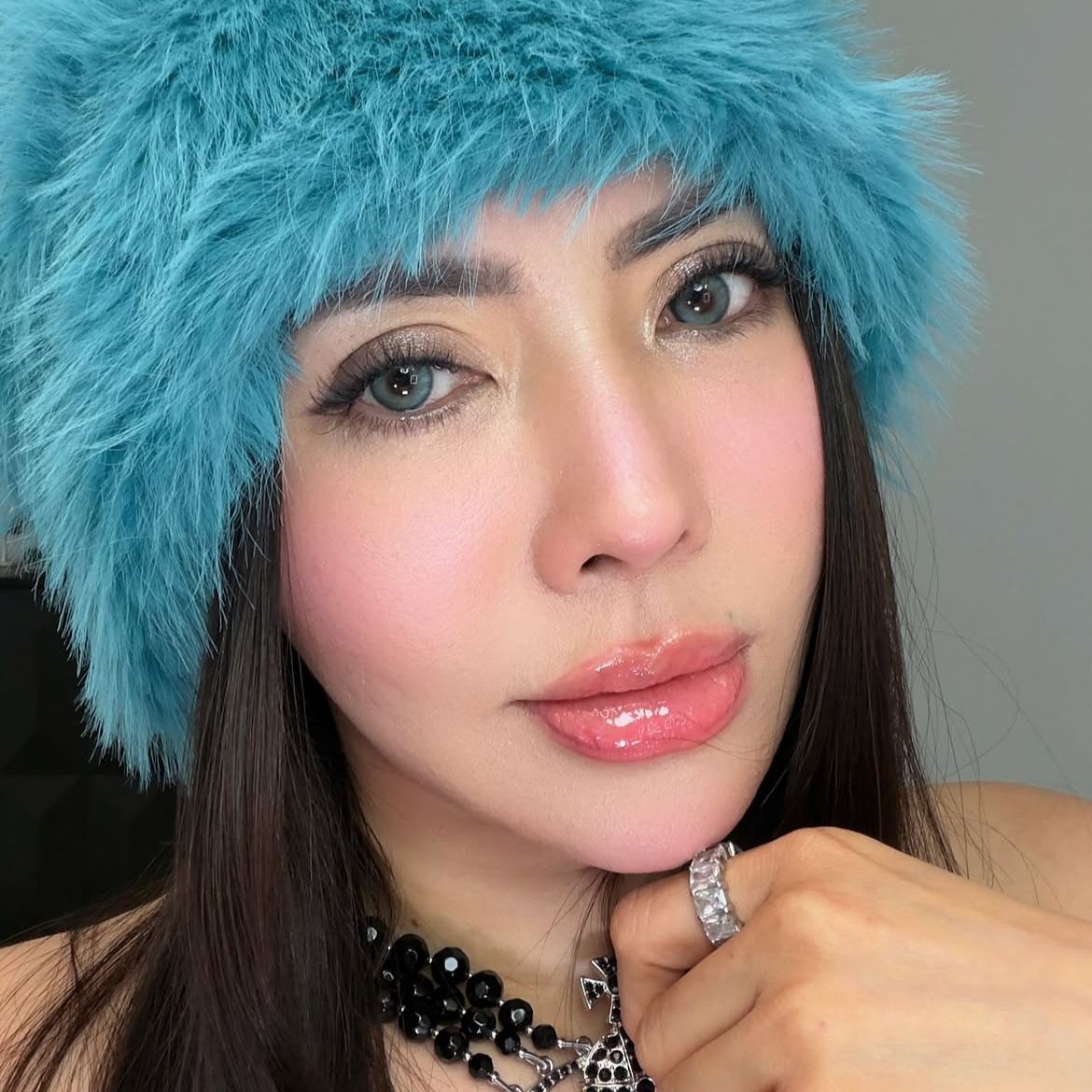 Lucent Halo Blue - 1 Year, 2 lenses