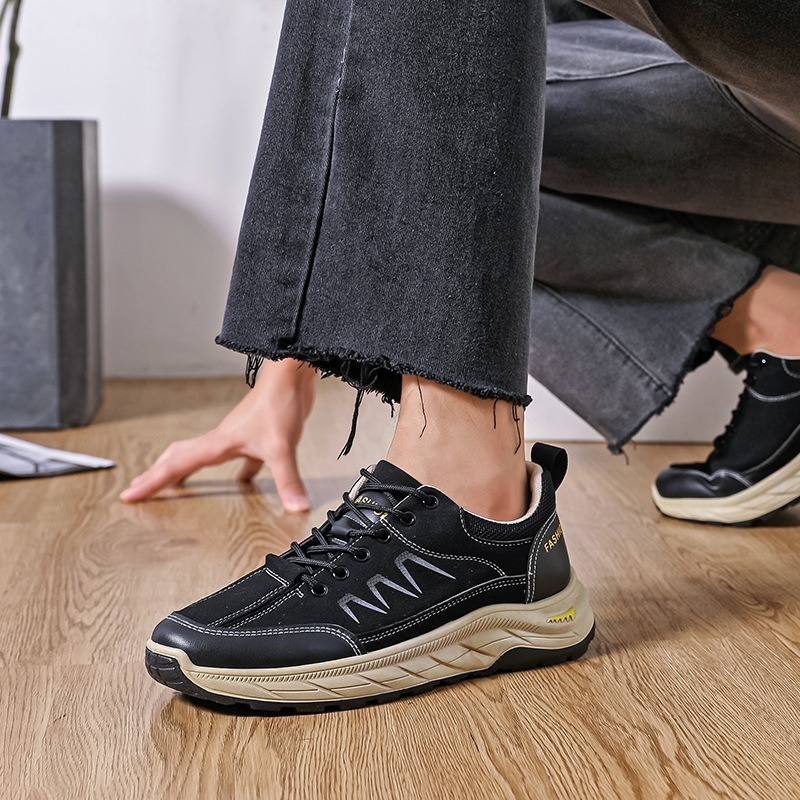 Scarpe da trekking autunnali