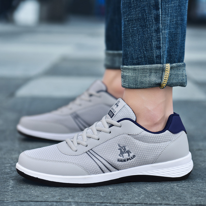 Sneakers traspiranti