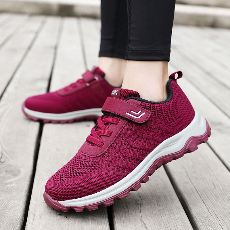 Scarpe da corsa con suola morbida per persone di mezza età e anziane