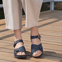 【⏰Ultimo giorno, 70% di sconto! Non perdete l'occasione!】Sandali ortopedici dal design ergonomico con assorbimento degli urti, ✅️scarpe ortopediche salutari progettate specificamente per le donne europee.