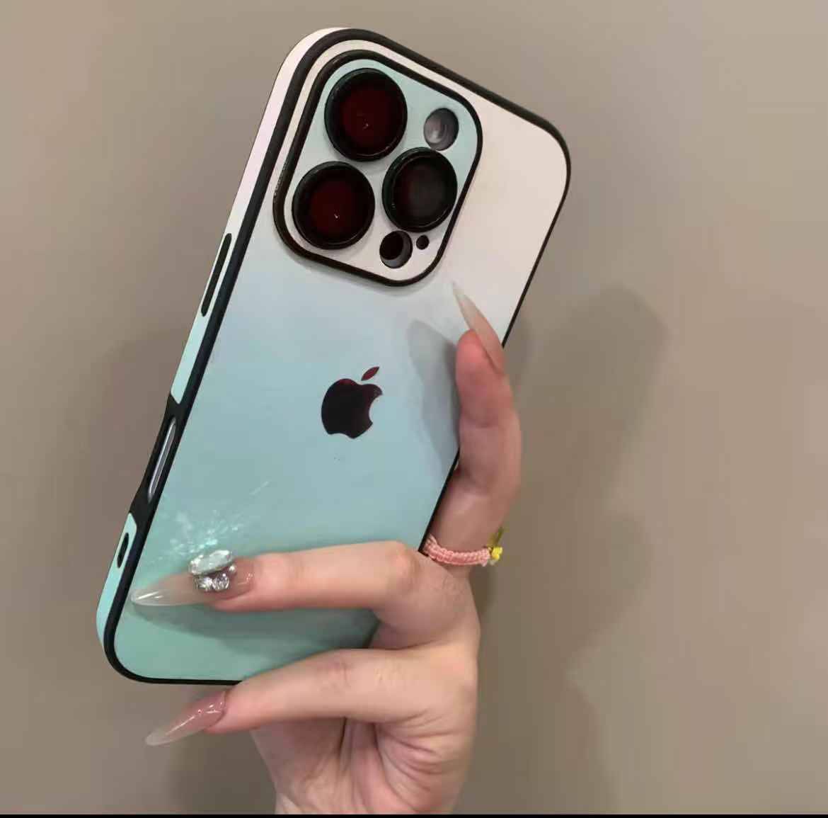 【新品17上市 順豐免運】iPhone高級質感細膩素皮 鏡頭全包防摔保護殼 防刮耐磨 清爽不油膩 不留指紋！