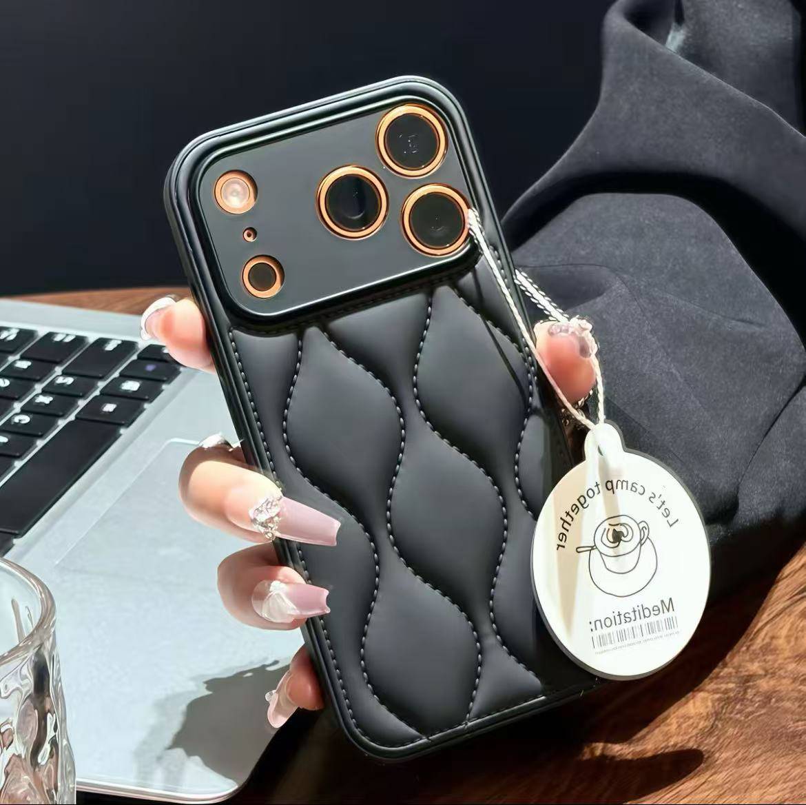 【新品17上市 順豐免運】iPhone高級質感細膩素皮 鏡頭全包防摔保護殼 防刮耐磨 清爽不油膩 不留指紋！