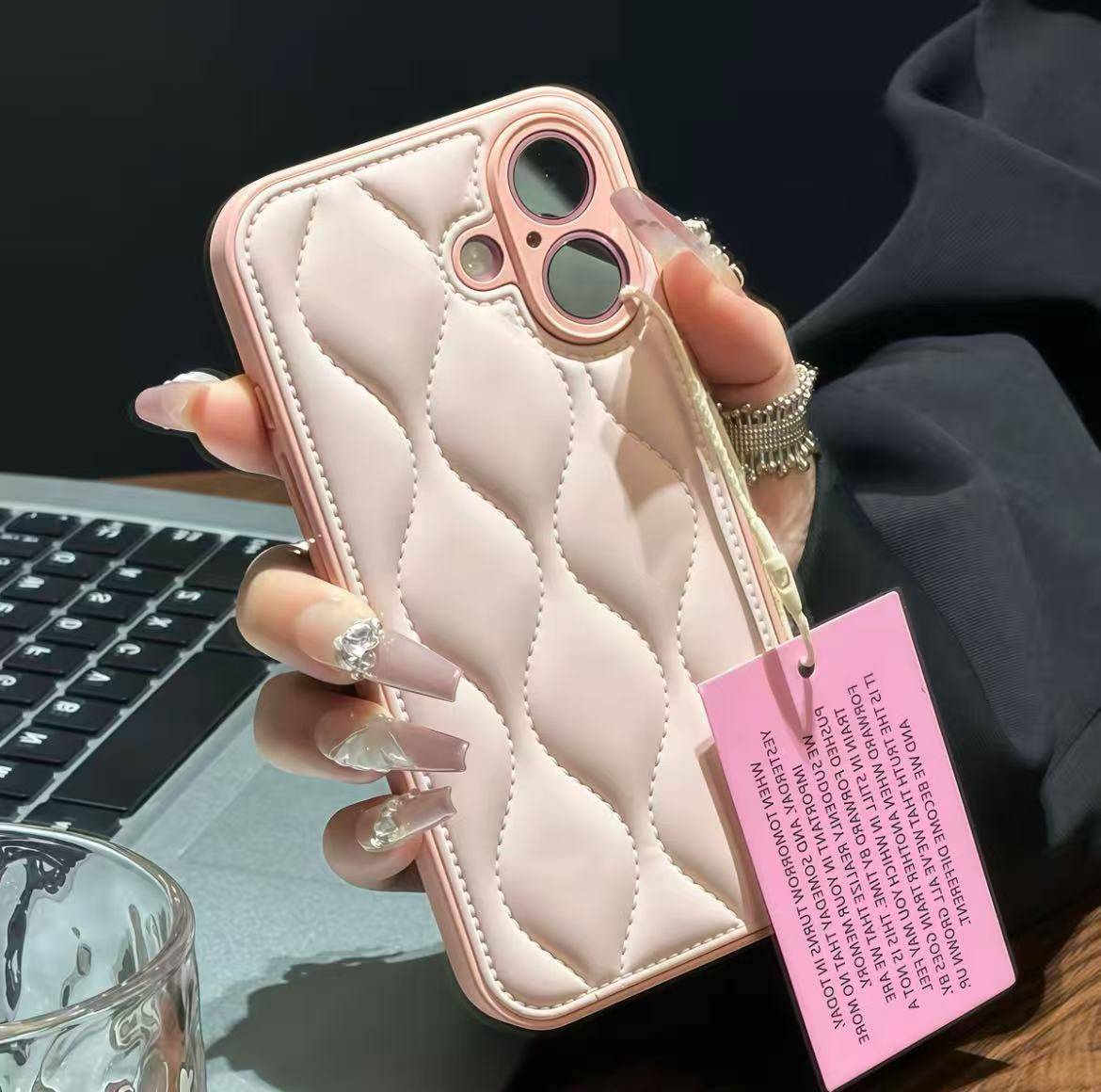 【新品17上市 順豐免運】iPhone高級質感細膩素皮 鏡頭全包防摔保護殼 防刮耐磨 清爽不油膩 不留指紋！