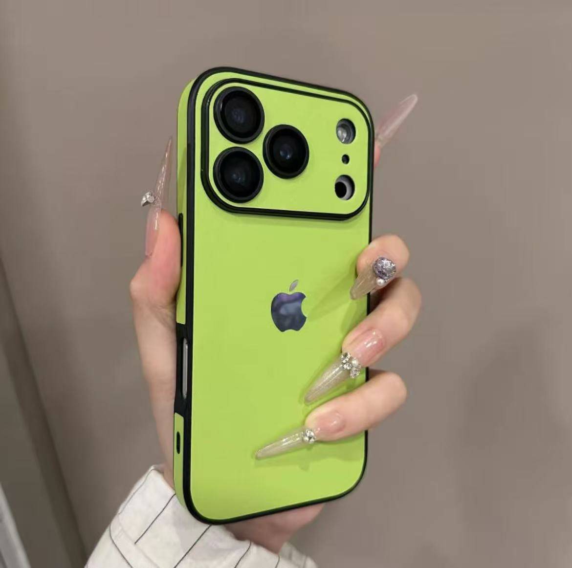 【新品17上市 順豐免運】iPhone高級質感細膩素皮 鏡頭全包防摔保護殼 防刮耐磨 清爽不油膩 不留指紋！