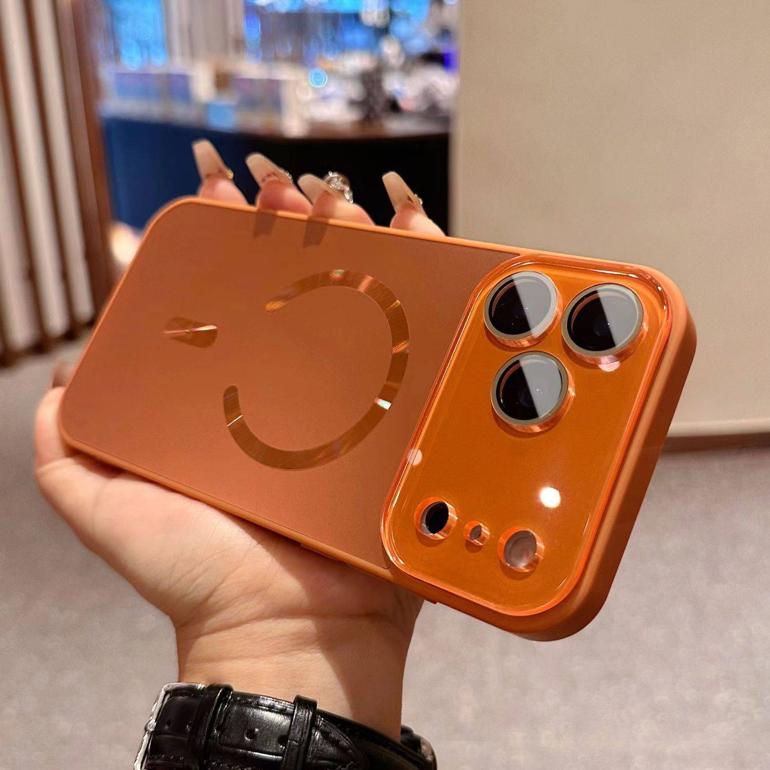 ✨ 金屬鏡頭框磁吸殼｜柔韌軟邊 防刮防摔 iPhone 適用